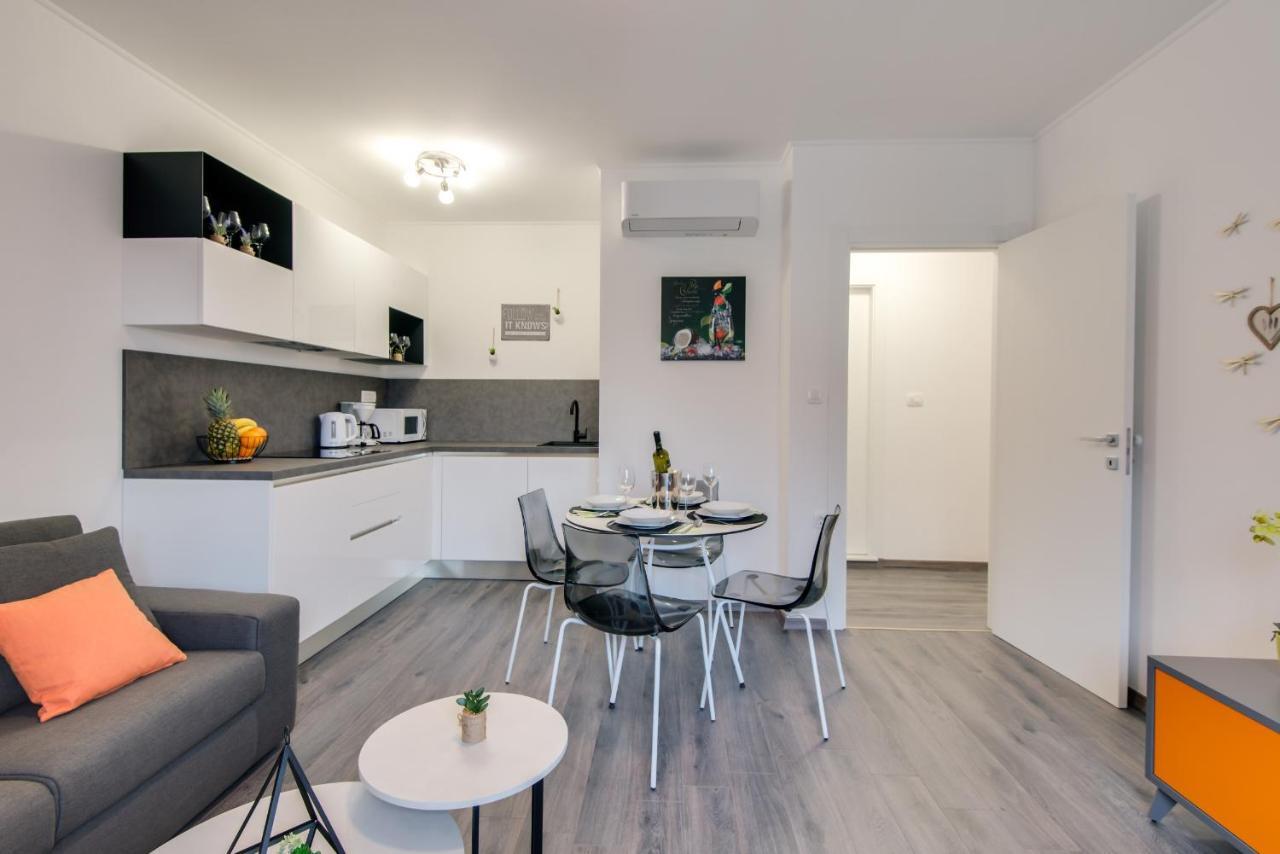 Apartments Sherri Rijeka Exterior photo